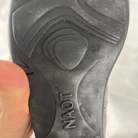 Naot Grey Patent Ankle Boots Womens EU Size 37 - Picture 11 of 11